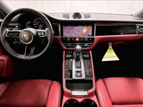 New 2026 Porsche Macan image 14
