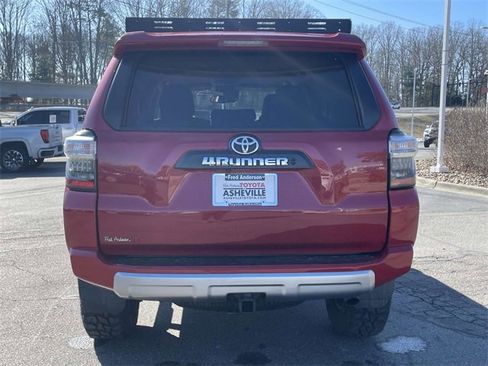 Used 2021 Toyota 4Runner TRD Off-Road image 4