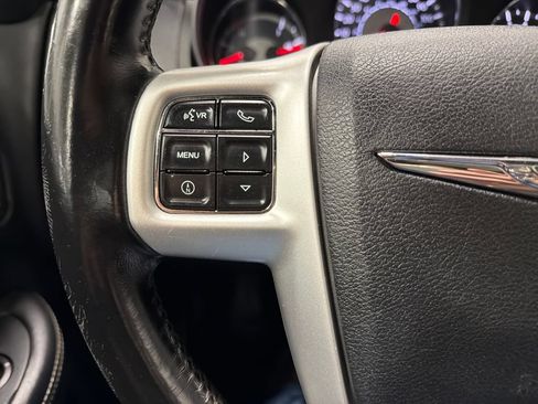 Used 2012 Chrysler 200 Limited FWD image 11