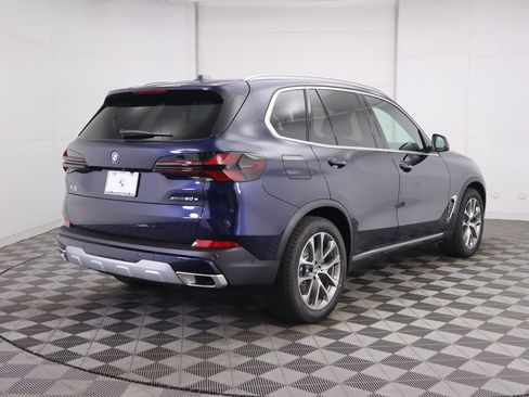 New 2026 BMW X5 xDrive50e AWD/4WD image 5