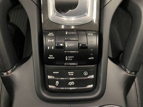 Used 2017 Porsche Cayenne GTS w/ Premium Plus Package AWD/4WD image 30