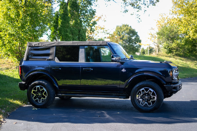 Used 2021 Ford Bronco Outer Banks AWD/4WD image 4
