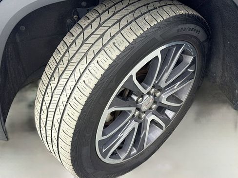 Used 2020 GMC Acadia AT4 w/ GMC Pro Grade Package image 45