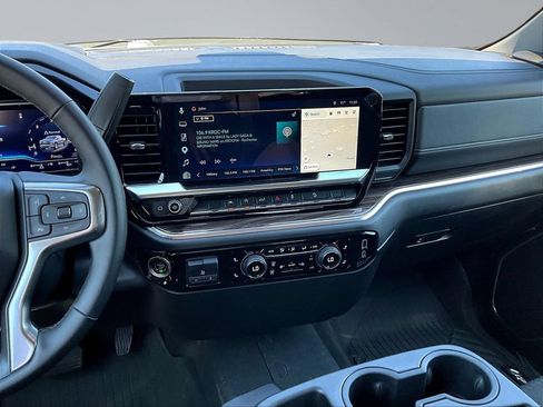 Used 2024 Chevrolet Silverado 1500 RST AWD/4WD image 12