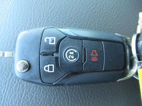 Used 2021 Ford F150 XLT w/ Equipment Group 301A Mid RWD image 26