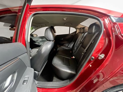 Used 2022 Nissan Sentra SR w/ SR Premium Package FWD image 29