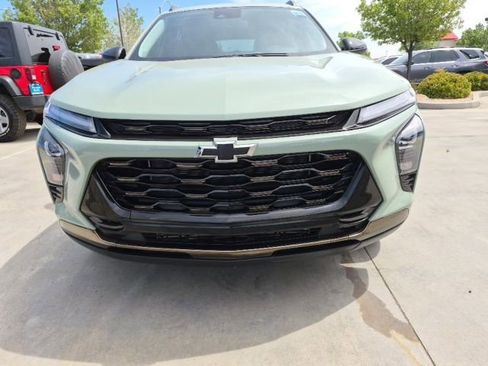Used 2025 Chevrolet Trax ACTIV FWD image 8