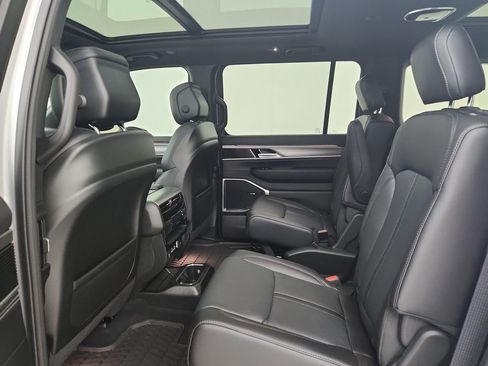 New 2026 Jeep Grand Wagoneer 4WD image 30