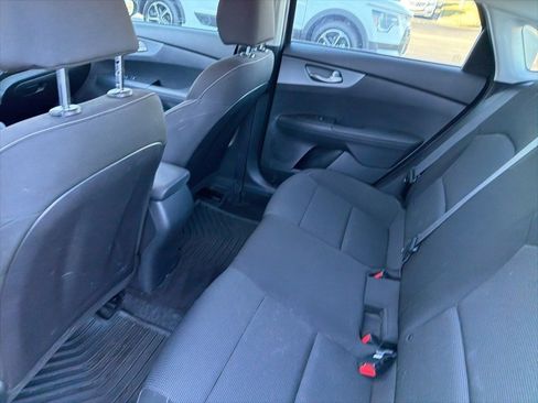 Used 2021 Kia Forte Sedan image 12