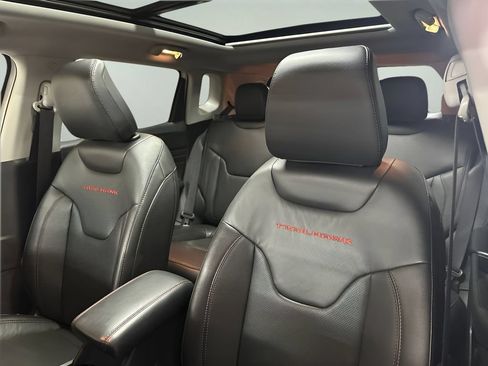 Used 2022 Jeep Compass Trailhawk w/ Trailhawk Elite Group AWD/4WD image 24