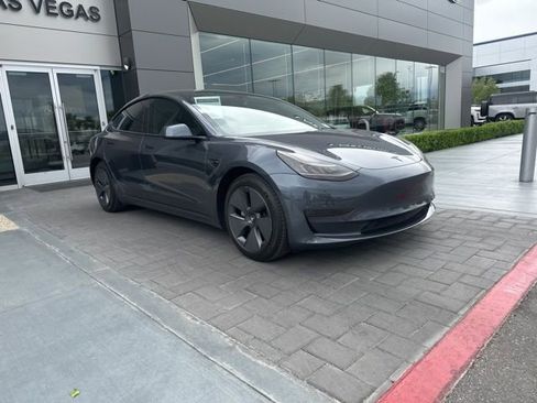 Used 2022 Tesla Model 3 Long Range image 3