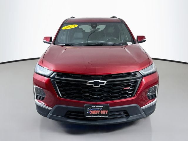 Used 2023 Chevrolet Traverse RS w/ LPO, Floor Liner Package FWD image 2