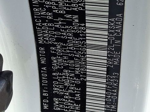 Used 2016 Toyota Corolla S Special Edition image 26