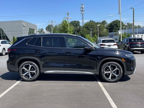 New 2026 Volkswagen Tiguan SE FWD image 8