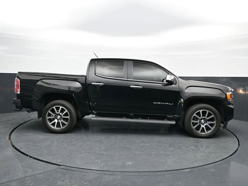 Used 2022 GMC Canyon Denali RWD image 8