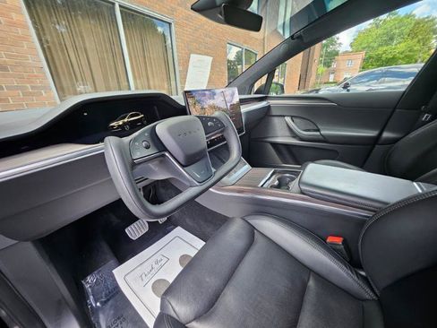 Used 2023 Tesla Model X AWD/4WD image 39