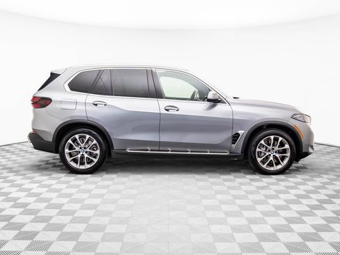 Used 2025 BMW X5 xDrive50e w/ Executive Package image 7