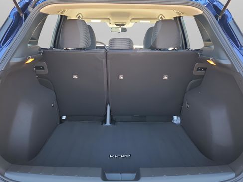 New 2026 Nissan Kicks S image 8