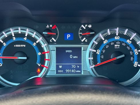 Used 2014 Toyota 4Runner Limited AWD/4WD image 25
