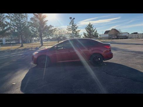 Used 2017 Ford Focus SE image 28