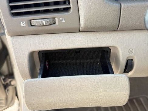 Used 2002 Toyota Camry LE image 8