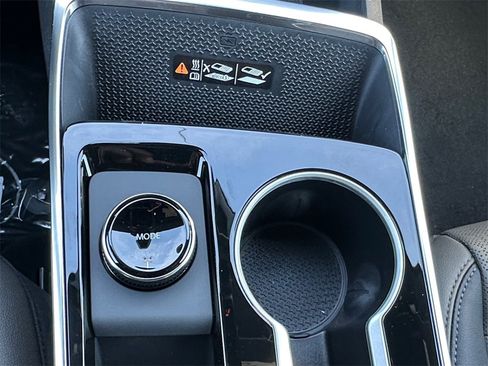 New 2026 Chevrolet Equinox LT w/ Convenience Package II image 18