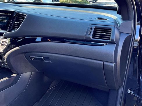 Used 2024 Honda Passport Black Edition image 18