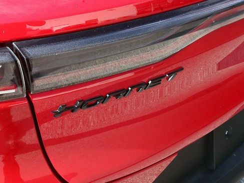 Used 2024 Dodge Hornet GT image 9