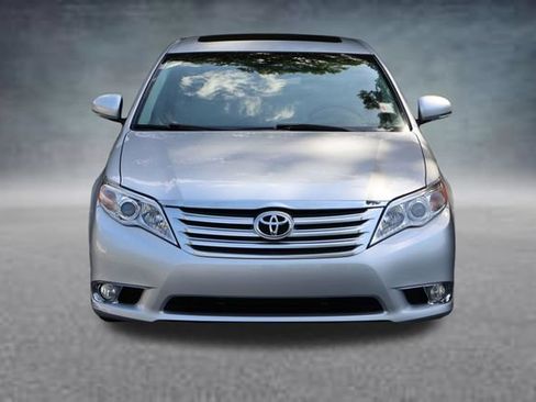 Used 2011 Toyota Avalon Limited FWD image 24
