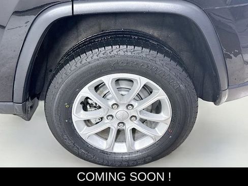 Used 2022 Jeep Grand Cherokee Laredo E w/ Security & Convenience Group image 30