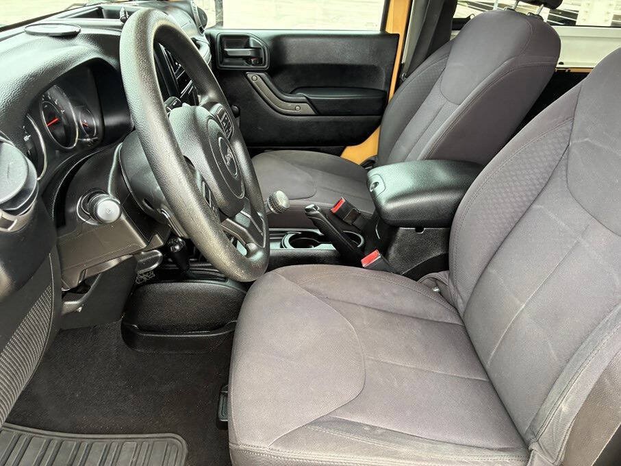 Used 2013 Jeep Wrangler Sport AWD/4WD image 21