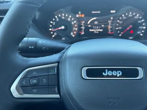 New 2026 Jeep Compass Limited image 20
