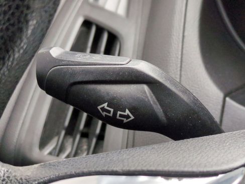 Used 2012 Ford Focus SE image 28