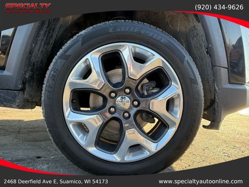 Used 2019 Jeep Compass Limited image 32