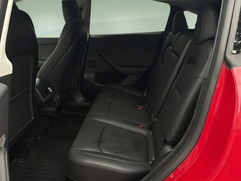 Used 2023 Tesla Model Y Long Range image 14