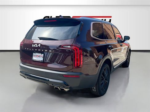 Used 2022 Kia Telluride SX image 7