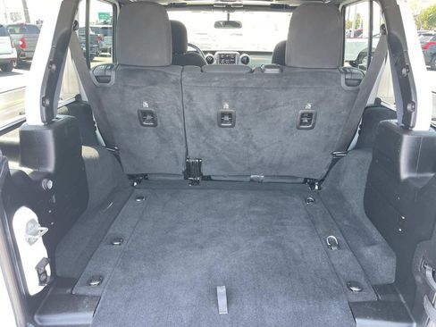 Used 2023 Jeep Wrangler Unlimited Sport AWD/4WD image 25