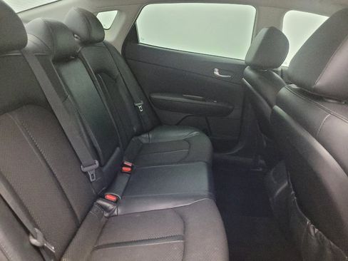 Used 2018 Kia Optima S FWD image 19
