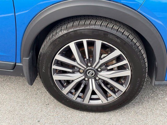 Used 2021 Nissan Kicks SV FWD image 11