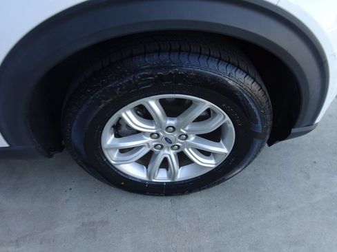 Used 2021 Ford Explorer 2WD image 9