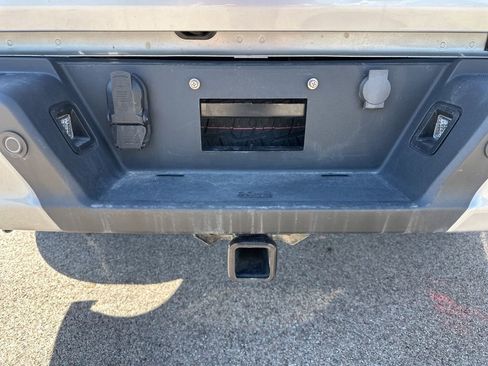 Used 2023 Ford F150 Lariat w/ Equipment Group 502A High AWD/4WD image 10