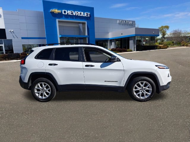 Used 2016 Jeep Cherokee Sport AWD/4WD image 28