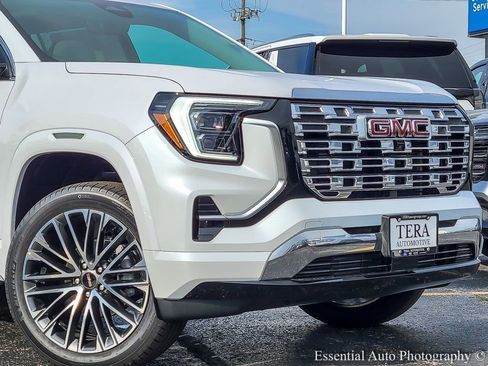 New 2026 GMC Terrain Denali w/ LPO, Floor Liner Package image 2