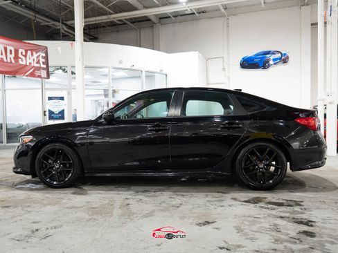 Used 2022 Honda Civic Sport image 4