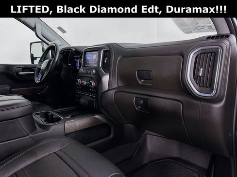 Used 2023 GMC Sierra 3500 Denali w/ Denali Black Diamond Edition image 32