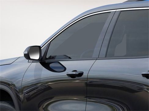 New 2026 Chevrolet Traverse LT image 12