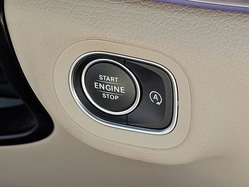 Used 2022 Mercedes-Benz GLE 350 4MATIC image 23