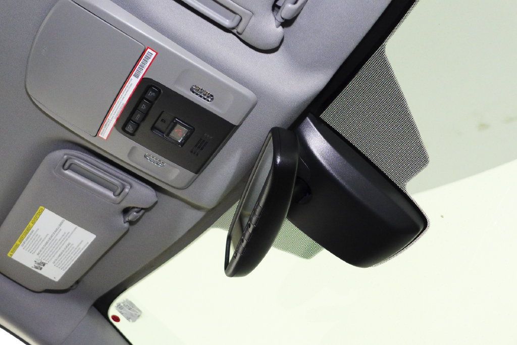 Used 2023 Toyota Camry XSE FWD image 17