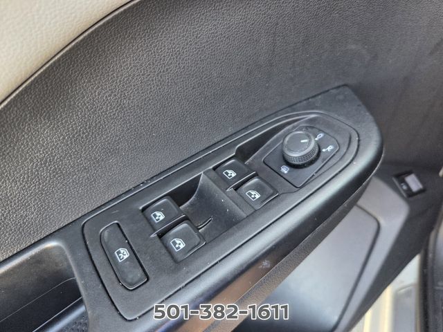 Used 2023 Volkswagen Taos SE FWD image 30