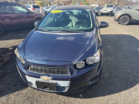 Used 2015 Chevrolet Sonic LT image 14